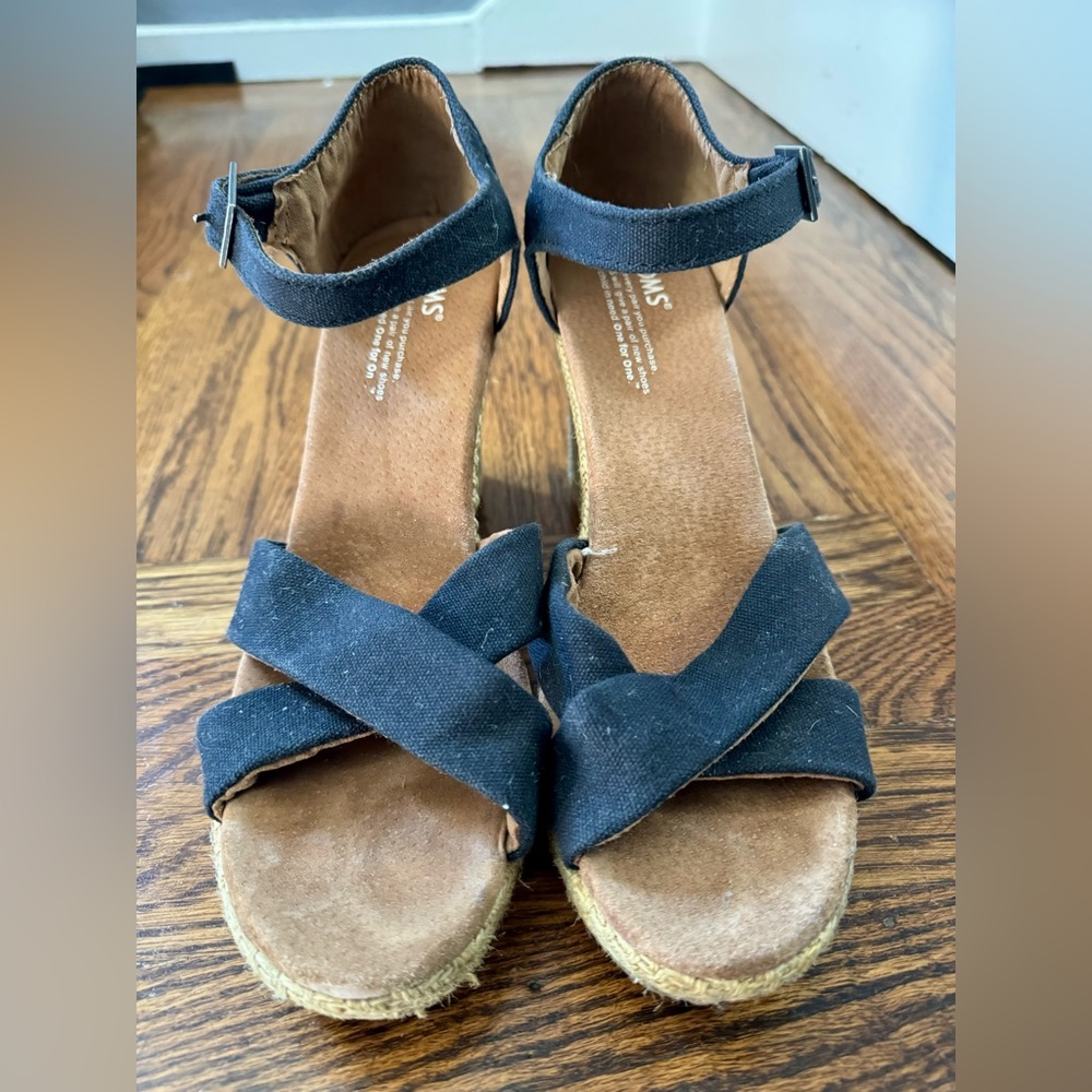 Toms Wedge Sandals